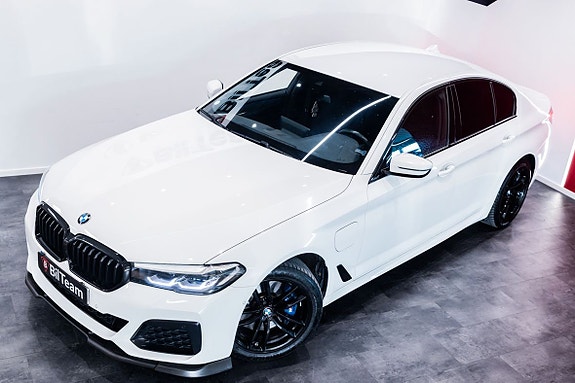 BMW 530e 4 of 27