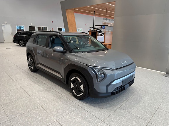 Kia EV3 5 of 10