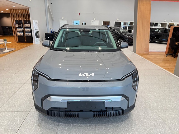 Kia EV3 6 of 10