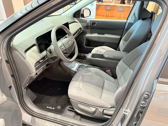 Kia EV3 7 of 10