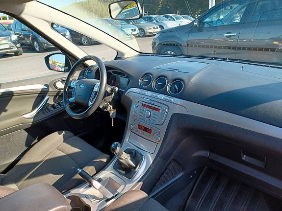 Ford S-MAX 10 of 20