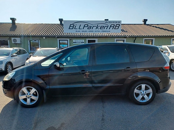 Ford S-MAX 3 of 5