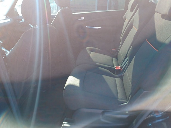 Ford S-MAX 14 of 20
