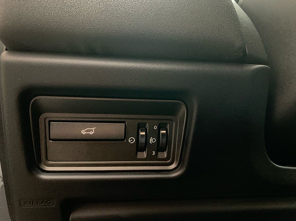 Land Rover Range Rover Evoque 14 of 27