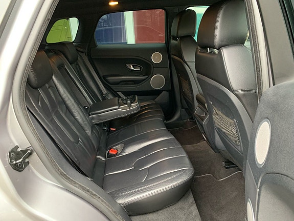Land Rover Range Rover Evoque 16 of 27