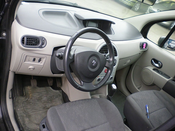 Renault Modus 7 of 11