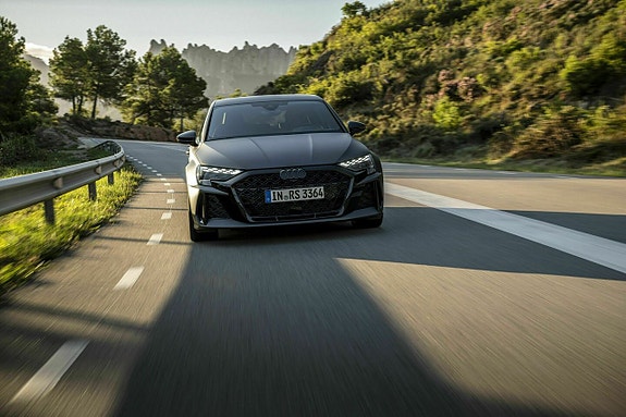 Audi RS3 4 of 5
