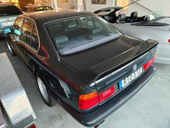 Alpina B10 4 of 6