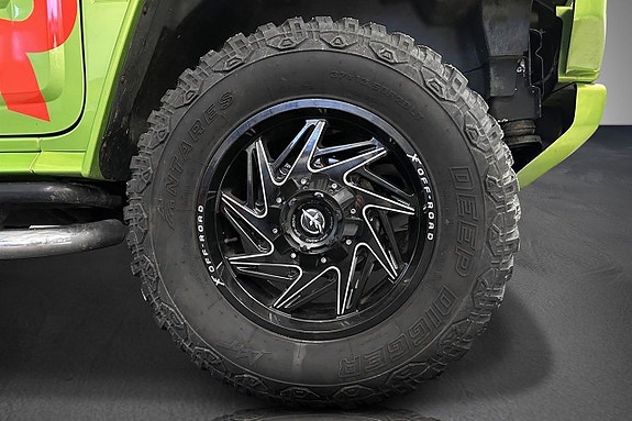 Hummer H2 17 of 17