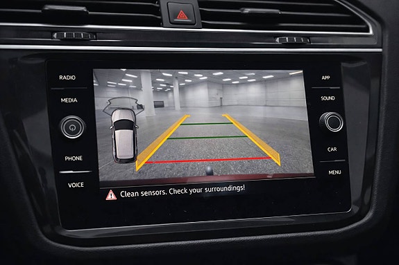 Volkswagen Tiguan 10 of 26