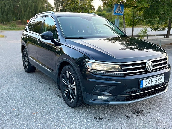 Volkswagen Tiguan 4 of 26