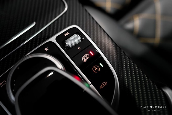 Mercedes-Benz GLC63 12 of 25