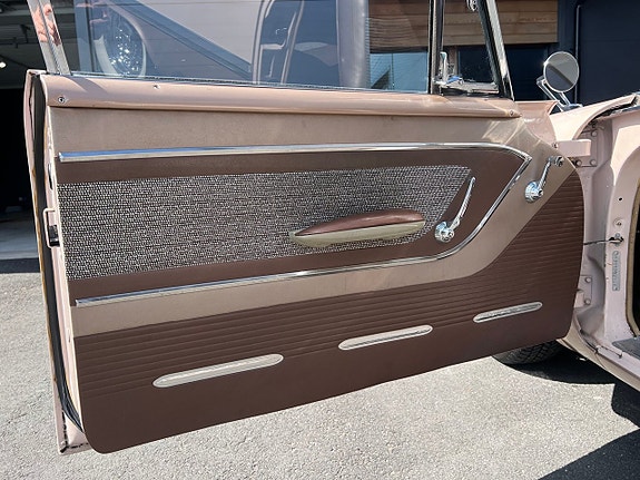 Dodge Custom 13 of 29