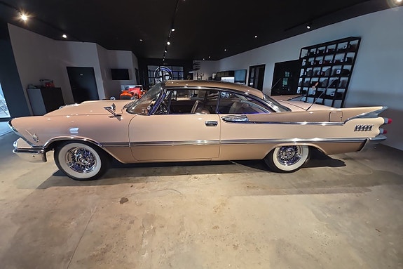 Dodge Custom