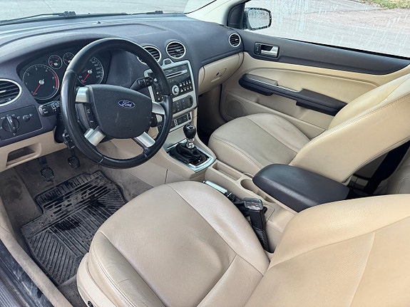 Ford Focus CC 15 of 24