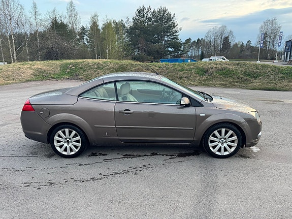 Ford Focus CC 10 of 24