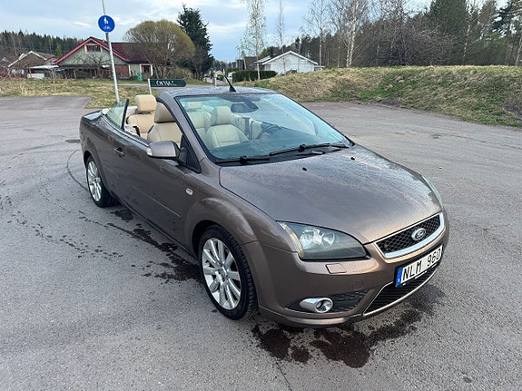 Ford Focus CC 23 of 24