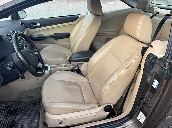 Ford Focus CC 14 of 24