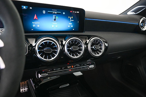 Mercedes-Benz A45 24 of 26