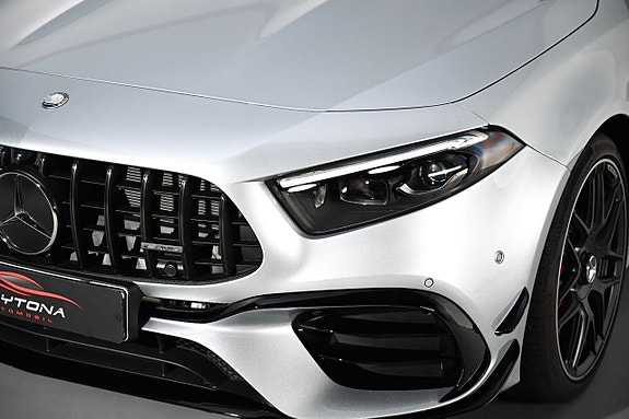 Mercedes-Benz A45 6 of 26