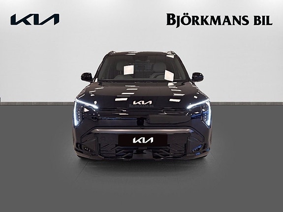 Kia EV3 2 of 23