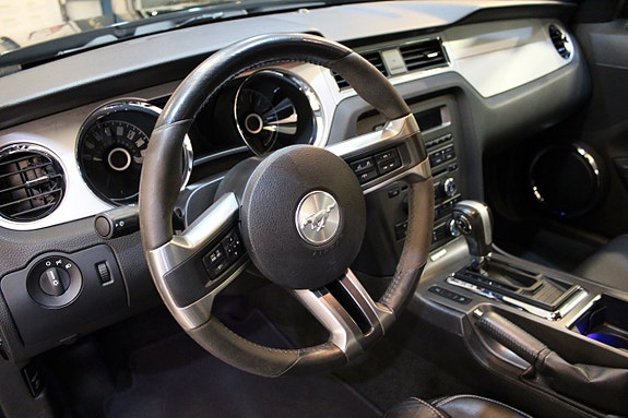 Ford Mustang 10 of 11