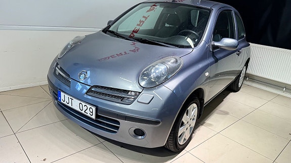 Nissan Micra 4 of 5