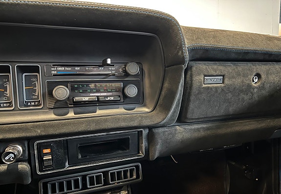 Mazda 929 18 of 19