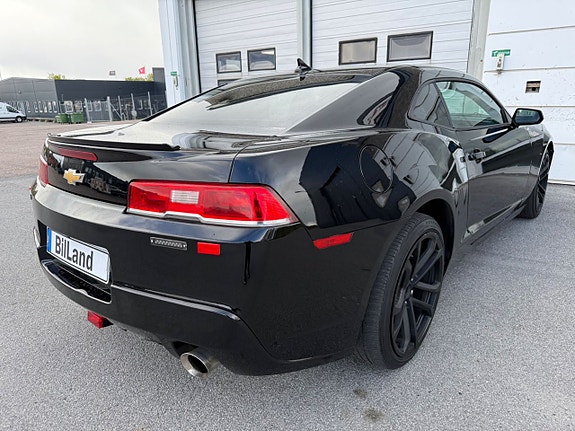 Chevrolet Camaro 4 of 5
