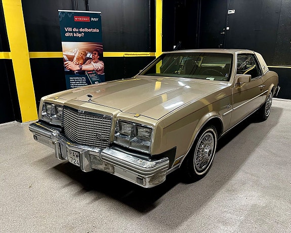 Buick Riviera 4 of 24