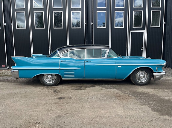 Cadillac Deville 4 of 22