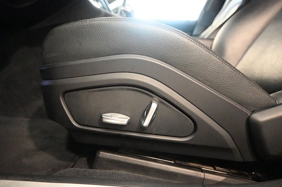 Porsche Panamera 4 18 of 28