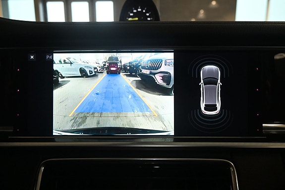 Porsche Panamera 4 23 of 28