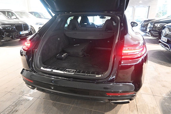 Porsche Panamera 4 16 of 28