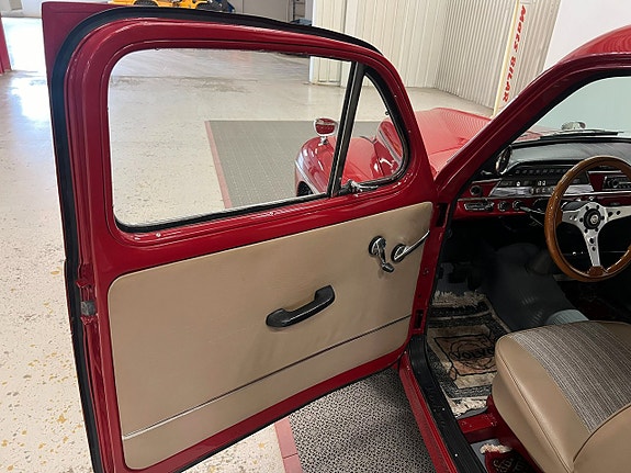 Volvo PV 11 of 30