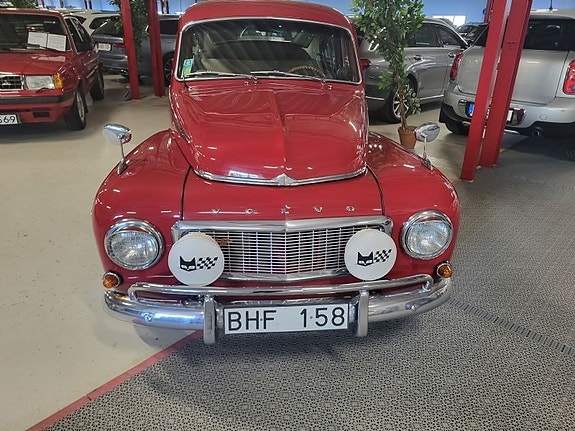 Volvo PV 3 of 5