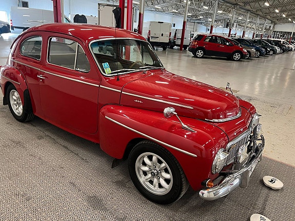 Volvo PV 8 of 30