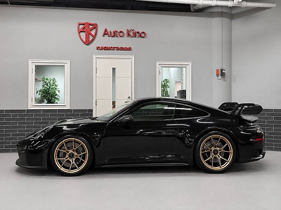 Porsche 911 3 of 5