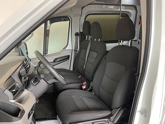 Maxus Deliver 9 16 of 23