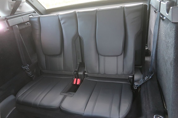 Land Rover Range Rover Sport 12 of 27