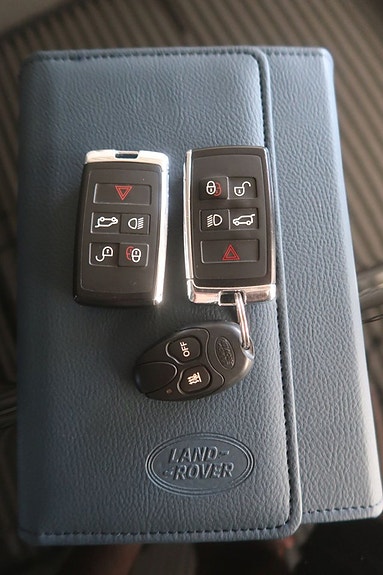Land Rover Range Rover Sport 25 of 27
