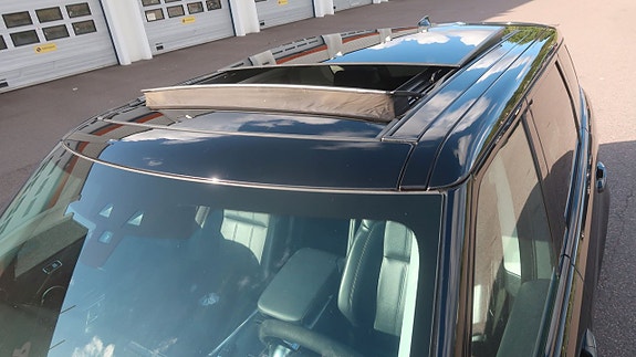 Land Rover Range Rover Sport 7 of 27