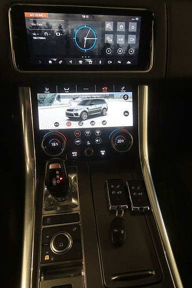 Land Rover Range Rover Sport 14 of 27