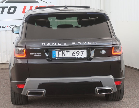 Land Rover Range Rover Sport 4 of 5