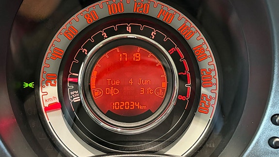 Fiat 500C 9 of 18