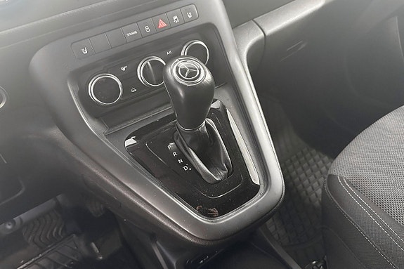 Mercedes-Benz eCitan 13 of 15