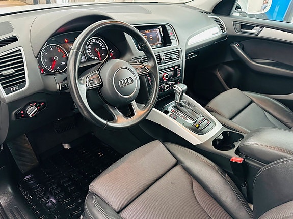 Audi Q5 10 of 22