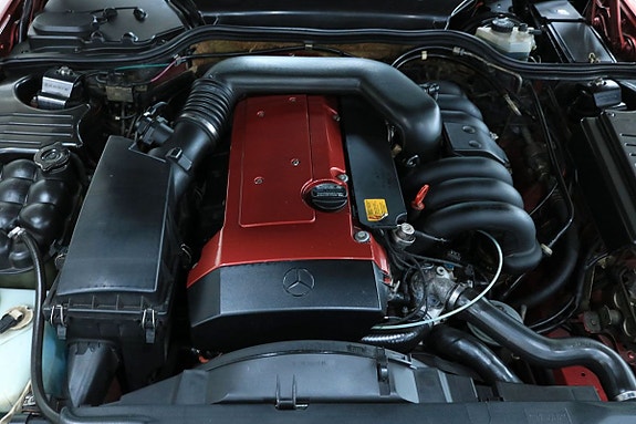 Mercedes-Benz SL320 9 of 17