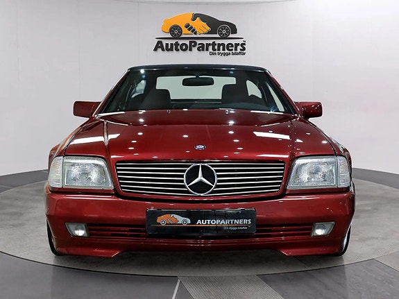 Mercedes-Benz SL320 5 of 5