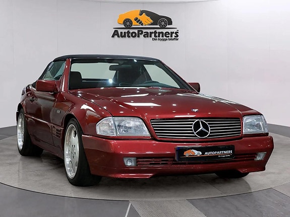 Mercedes-Benz SL320 7 of 17